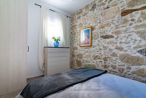 Stonehouse South Crete