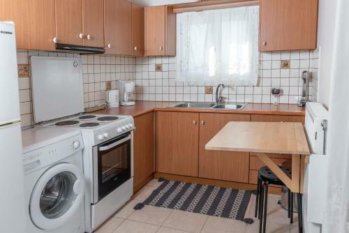 Kosta's Apartments