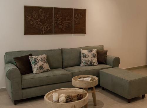 Pithos Modern Apartments