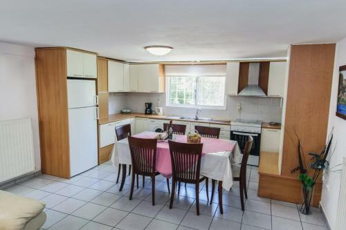 Felenia House