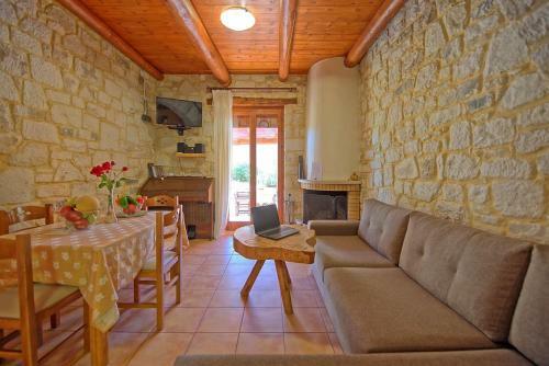 Villa Nipos