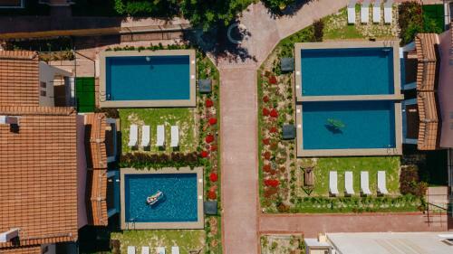 Hotel Corinthian Village