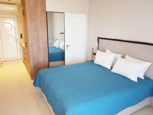 Houmas Apartments