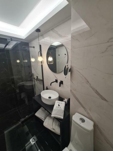 Hostal Ilia's Luxury Suites