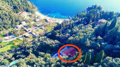 Villa Krysmanti