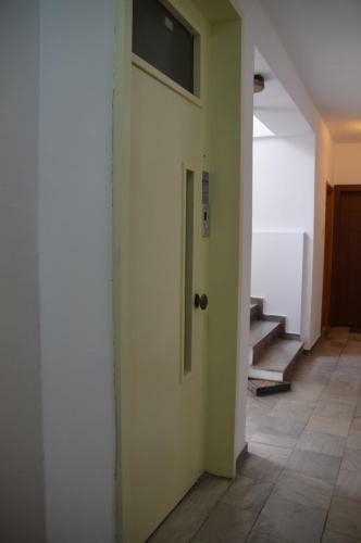 Eleni Apartments