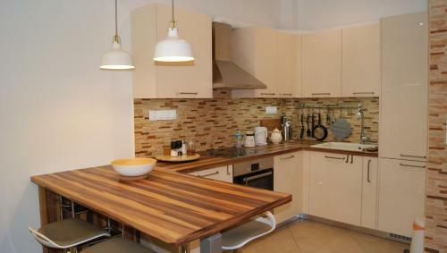 Brand New Luxury Apartment