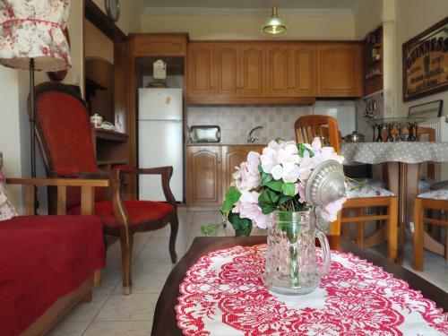 Sunny Apartment Near The Center