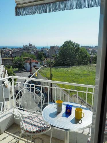 Sunny Apartment Near The Center
