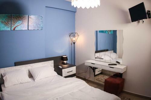 Port View Apartment