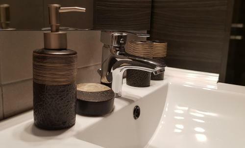 Antigonidon Square Luxury Apartment