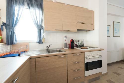 Apartment With Marina View