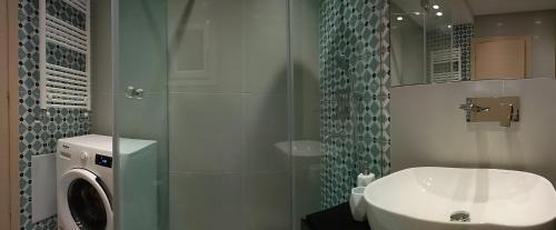 Apartamento Comely N Gusto Luxury Apts.(Must)