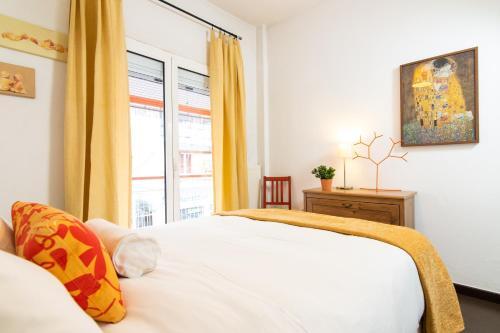 F & B Collection - Apartment For 3