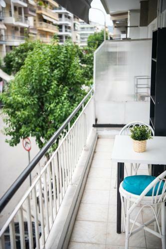 Grey & Cozy Luxury Apartment