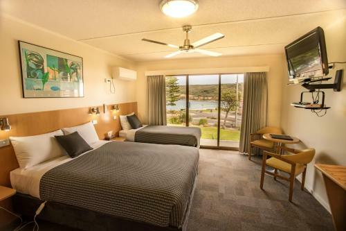 Loch Ard Motor Inn