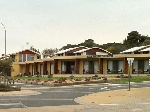 Loch Ard Motor Inn