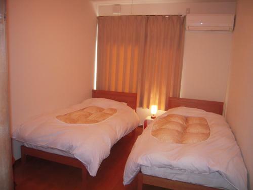 Hostal Nakaya B&B