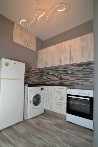 Luxury Apartment St Demetrios Downtown