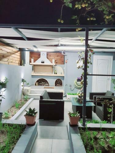 Evia's Apartment - New Apartment In Town!