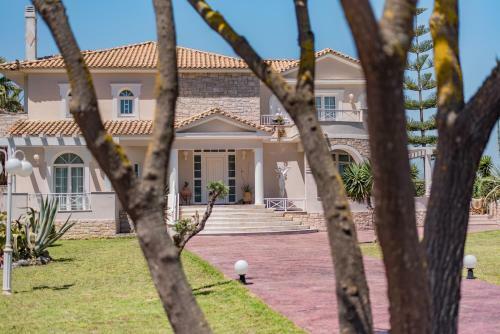Rodami Luxury Villa