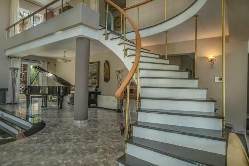 Rodami Luxury Villa