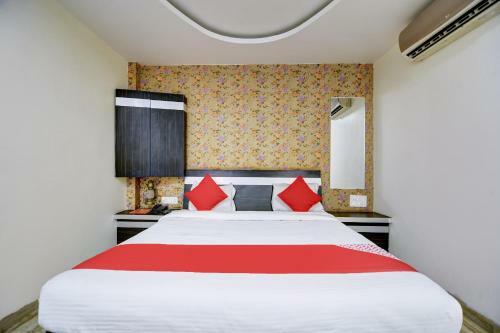 Oyo 39372 Hotel Royal Palace