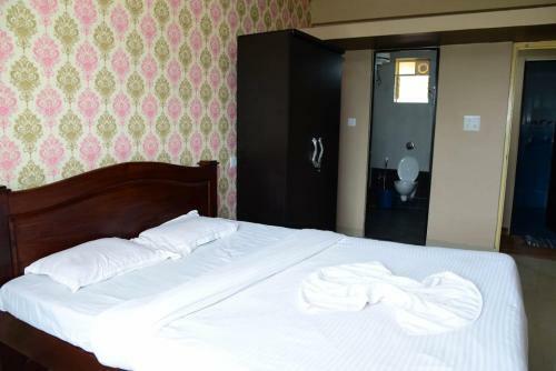 Saffron Stay 2 Bhk AC Apartment