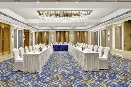 Hotel Park Inn By Radisson Surat