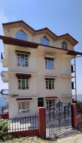 Hotel Royal Ace Mashobra