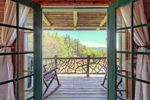 Above It All Luxury Mountain Log Cabin