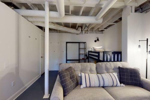 A Cool Change Too - Home On Lake Lanier With A Dock