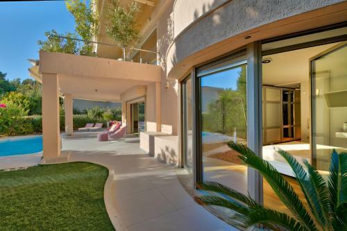 Luxurious Villa Philoxenia