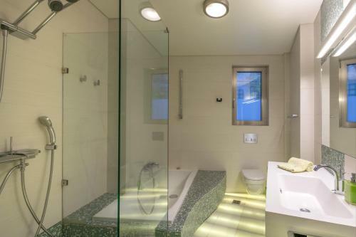 Luxurious Villa Philoxenia