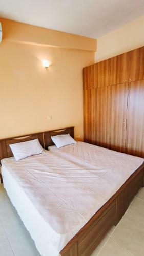 Apartamento Eldana First Line With Shared Pool