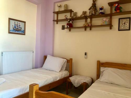Apartamento Gerakini 2br Apt With Shared Pool