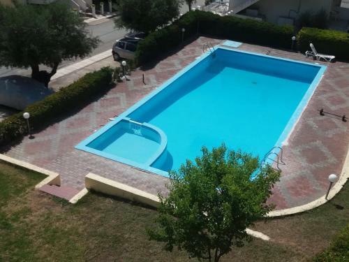 Apartamento Gerakini 2br Apt With Shared Pool
