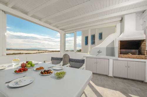 Naxian Wave Seaside Villa