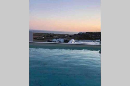 Villa Unica - Seaview, Private Pool & Jacuzzi!