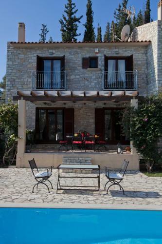 Parathalasso Villas