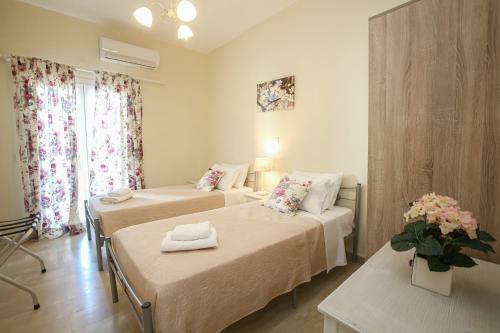 Bed & Breakfast Navigator Villas - Houses