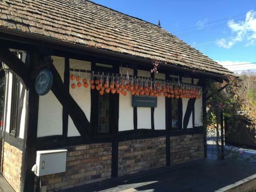 Posada Petit Hotel & Restaurant Old Age