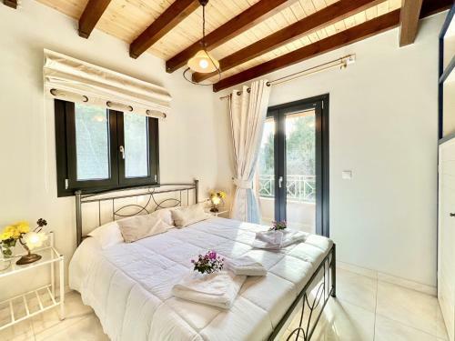 Beach Villa Heart House With Private Pool