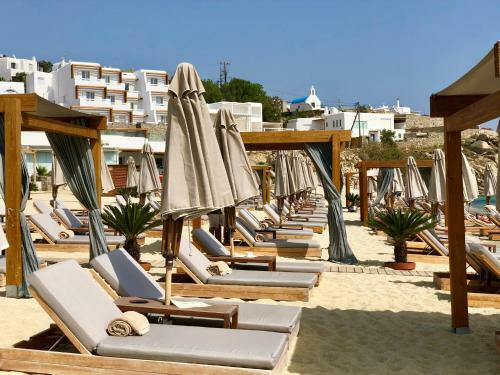 Mykonos Le Grand Bleu Beachfront Suite