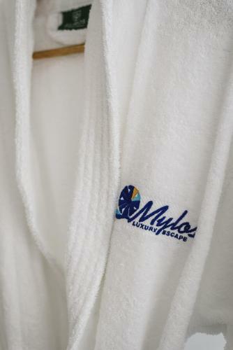 Mylos Luxury Escape
