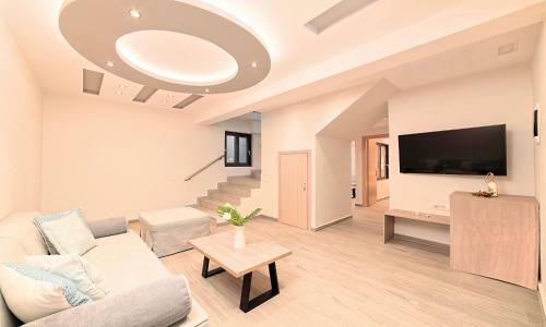 Moonlights Villas Heated Pool