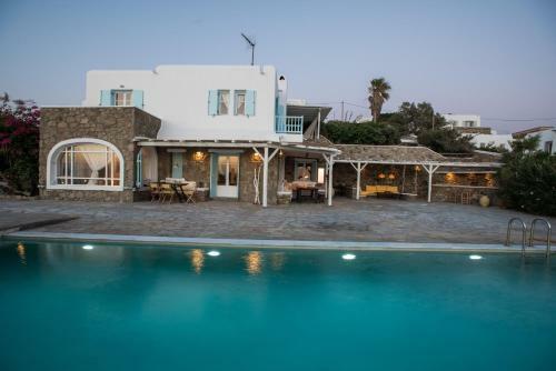 Villa Waves