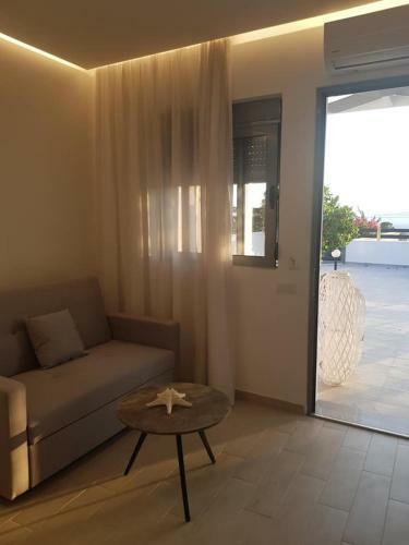 Bed & Breakfast Pounedes Luxury Suites