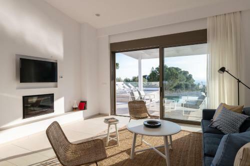 Villa Iris In Pefkos, Pine Villas