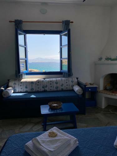 Cavos Studio By The Sea